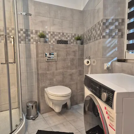 Luxury Kosciuszki 9 - Larcia Apartment *